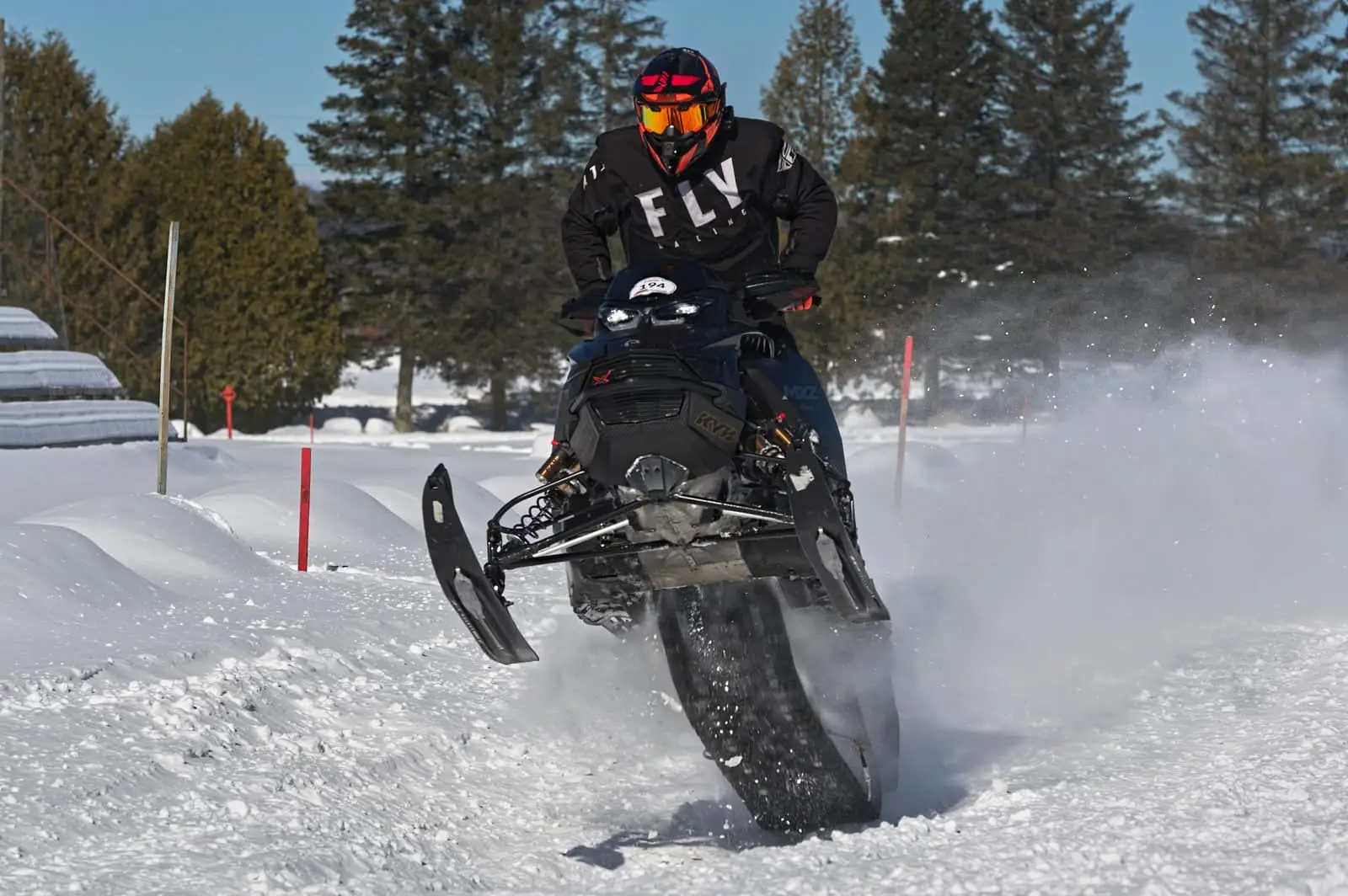Snowmobile Cross-Country Racing: A Thrilling Sport Gaining Popularity in Quebec!