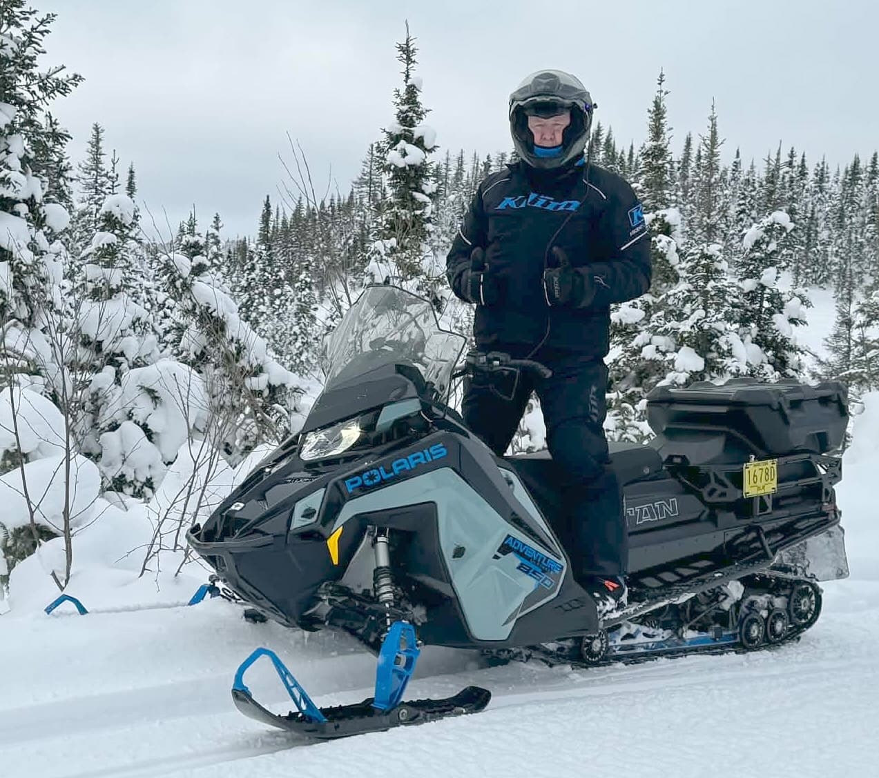 850 TITAN Adventure Ultimate 2026: Polaris’s Ultimate Crossover Snowmobile
